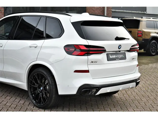 BMW X5 xDrive50e M-Sport 2023 Hybride Benzine 54
