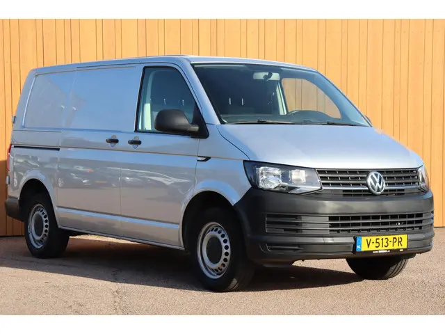 Volkswagen Transporter 2.0 TDI L1H1 Economy 2018 Diesel 2