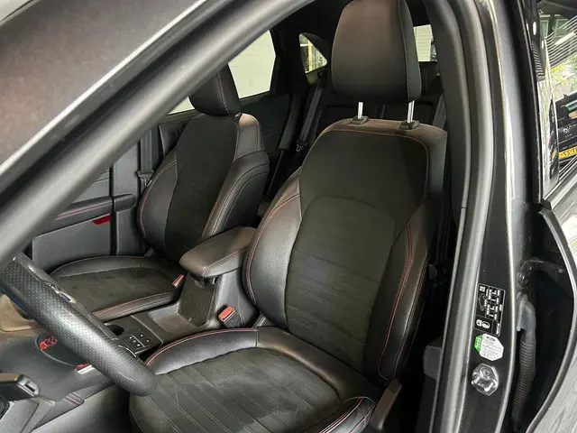 Ford Kuga 2.5 PHEV ST-Line X 2021 Hybride Benzine 7