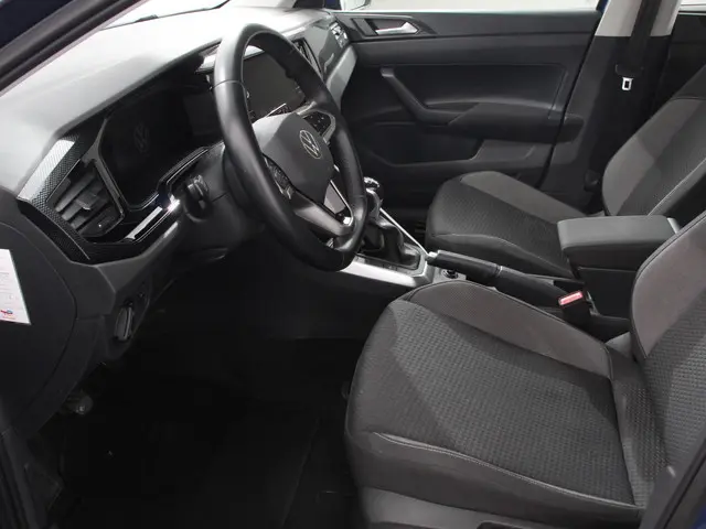 Volkswagen Polo 1.0 TSI Life 2022 Benzine 9