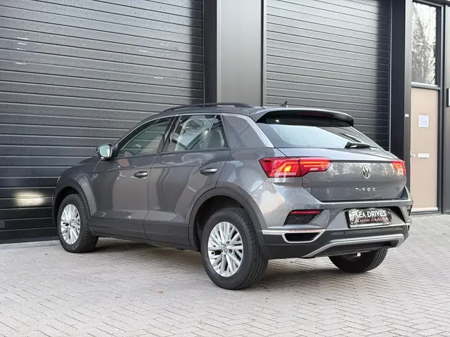 Volkswagen T-Roc 1.5 TSI Style 2019 Benzine 4