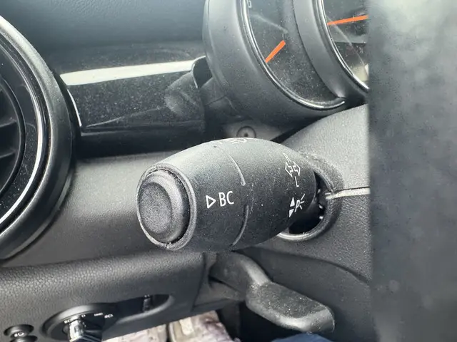 MINI Cooper Mini 1.5 Chili Business 2014 Benzine 11