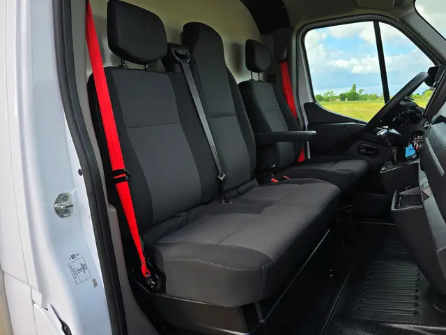 Renault Master T35 2.3 dCi Lowliner 2022 Diesel 11