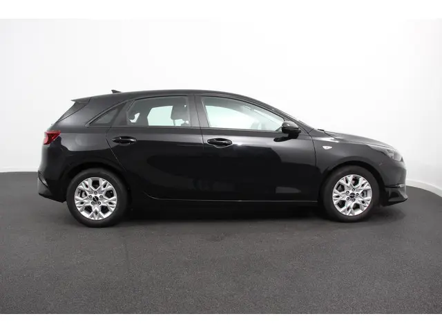 Kia Ceed 1.0 T-GDi Comfort 2023 Benzine 8