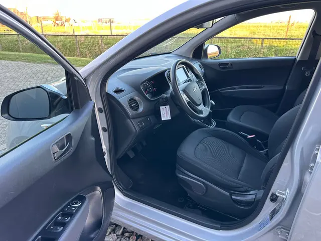 Hyundai i10 1.0i Comfort 2019 Benzine 12