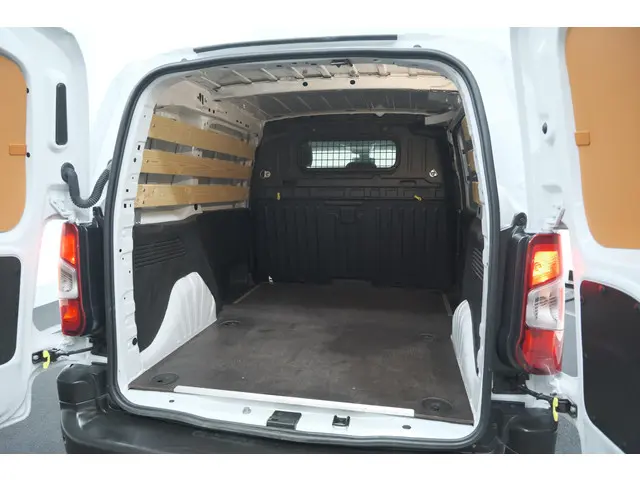 Peugeot Partner 1.5 BlueHDi 100 S&S L1 2022 Diesel 6