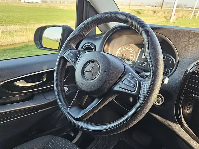 Mercedes-Benz Vito 114 CDI TOURER 2021 Diesel 11