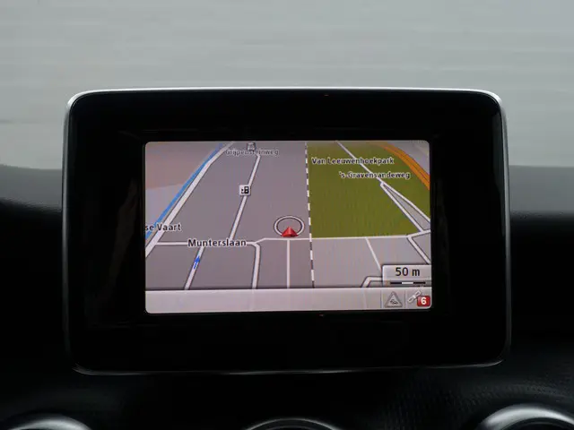 Mercedes-Benz A-Klasse 180 Prestige- 2015 Benzine 9