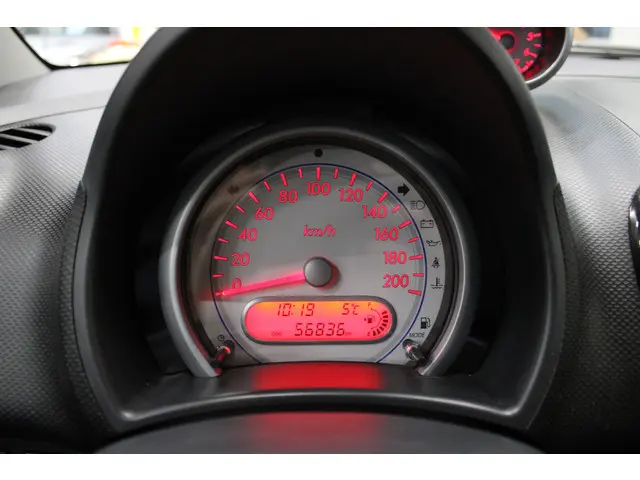 Suzuki Splash 1.0 VVT Comfort EASSS 2015 Benzine 11