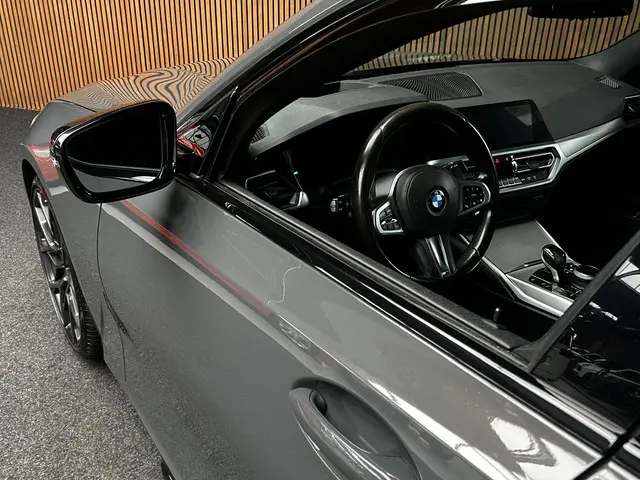 BMW 3 Serie 320i M-sport 2019 Benzine 28