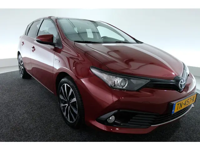 Toyota Auris 1.8 Hybrid Energy Plus 2018 Hybride Benzine 27