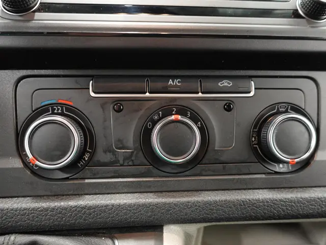 Volkswagen Transporter 102pk L1H1 Highline 2018 Diesel 22