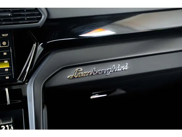 Lamborghini Urus URBAN 2022 Benzine 60