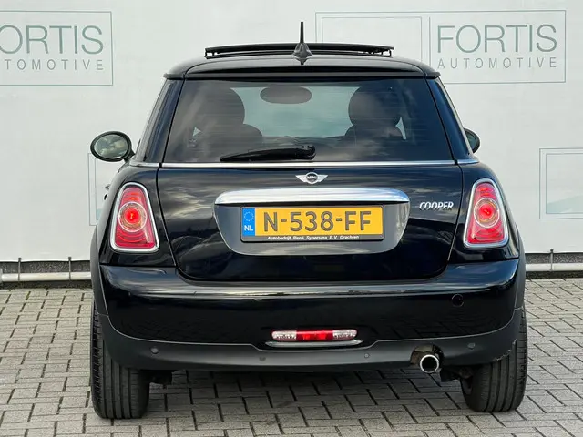 MINI Cooper Mini 1.6 Pepper 2013 Benzine 14