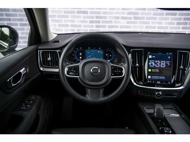 Volvo V60 2.0 B3 Plus Bright 2022 Benzine 4