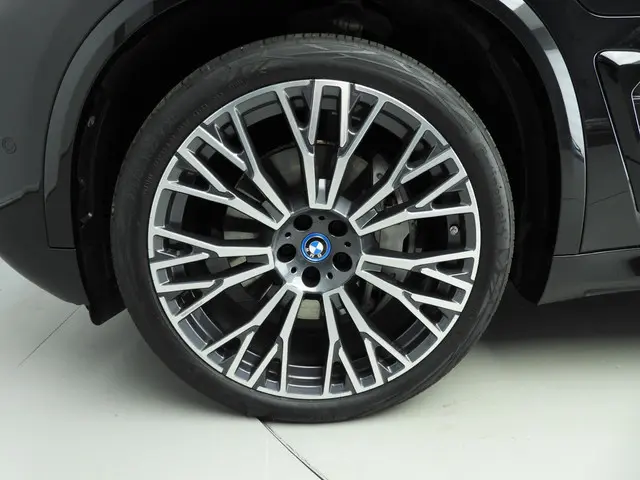 BMW X5 xDrive50e 2024 Hybride Benzine 52