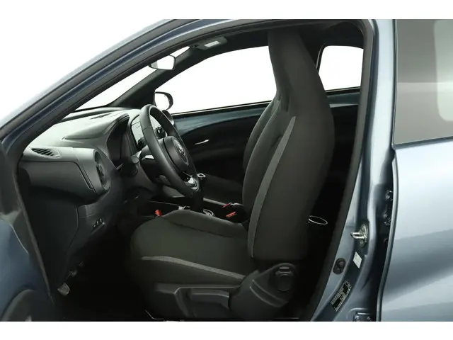 Toyota Aygo X 1.0 VVT-i MT Play 2024 Benzine 16