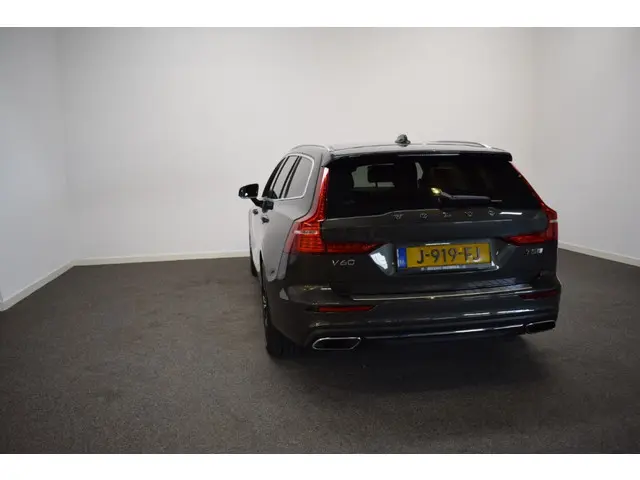 Volvo V60 2.0 T5 250pk AUT8 Inscription 2020 Benzine 23