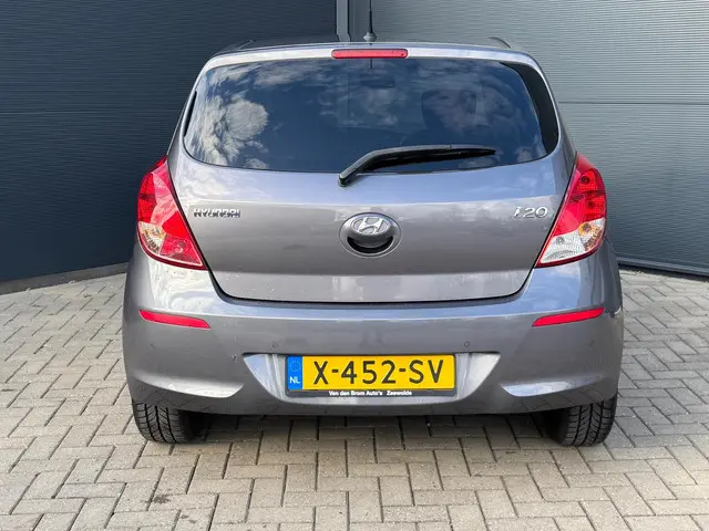 Hyundai i20 1.2 HP i-Motion / Led / Airco 2014 Benzine 11