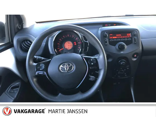 Toyota Aygo 1.0 VVT-i x-fun 2020 Benzine 10