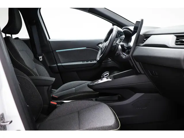 Renault Captur 1.3 mild hybrid Techno 160pk 2024 Benzine 8