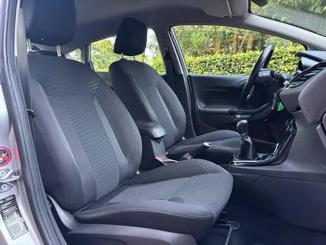 Ford Fiesta 1.0 EcoBoost Titanium 2012 Benzine 16