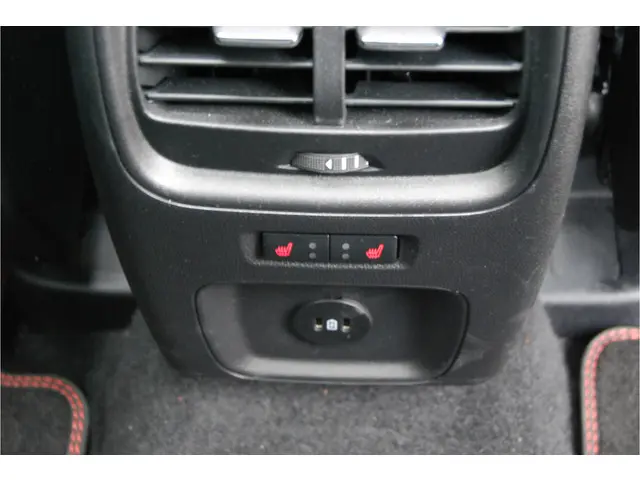 Ford Kuga 2.5 PHEV 243PK ST-Line X 2025 Hybride Benzine 39