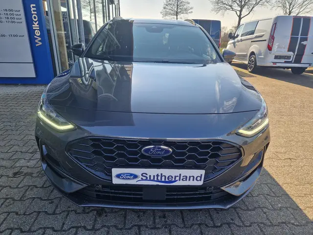 Ford Focus 1.0 EcoBoost Hybrid ST Line 2025 Benzine 4