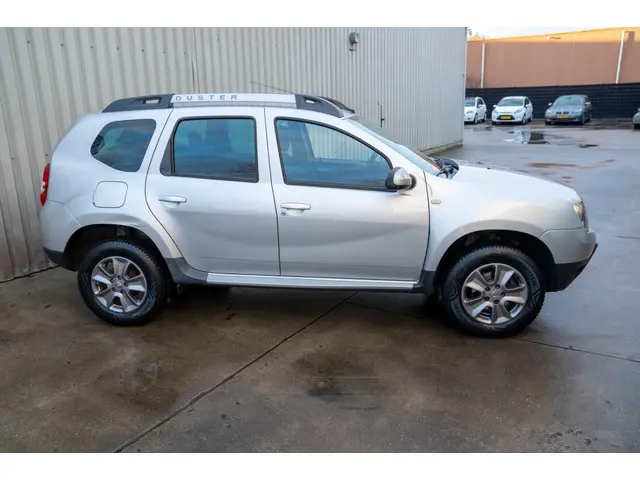 Dacia Duster 1.2 TCe 4x2 Lauréate 2015 Benzine 3
