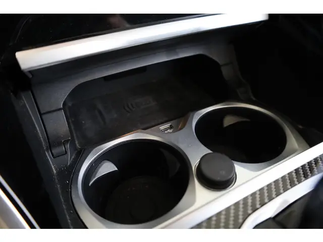 BMW 8 Serie Cabrio 840i 2023 Benzine 22
