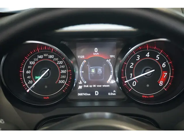 Jaguar F-Type 3.0 V6 Convertible 2017 Benzine 39