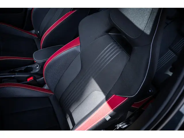 Škoda Kamiq 1.5 TSI DSG7 Monte Carlo 2021 Benzine 5