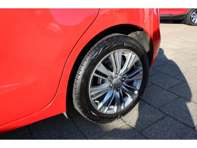 Suzuki Baleno 1.2 Rhino 2017 Benzine 21