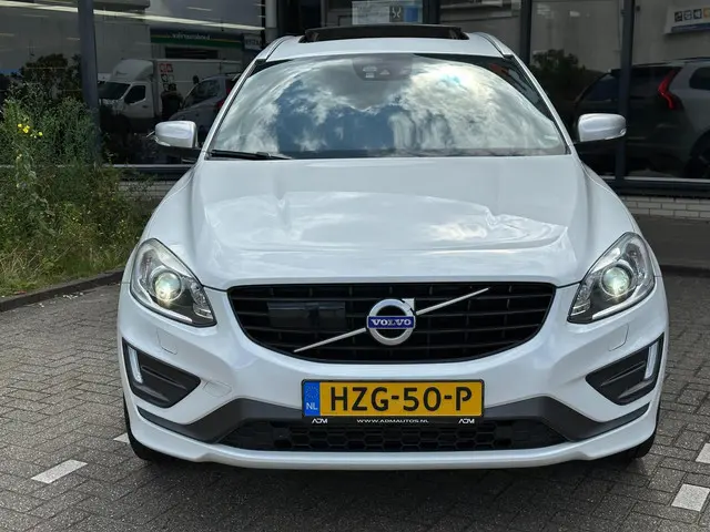 Volvo XC60 2.4 D4 R-Design AWD l ACC l PANO 2016 Diesel 14