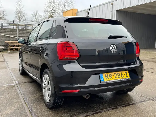Volkswagen Polo 1.4 TDI Comfortline 2017 Diesel 3