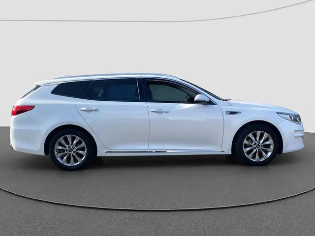 Kia Optima Sportswagon 1.7 CRDi DynamicLine 2017 Diesel 4