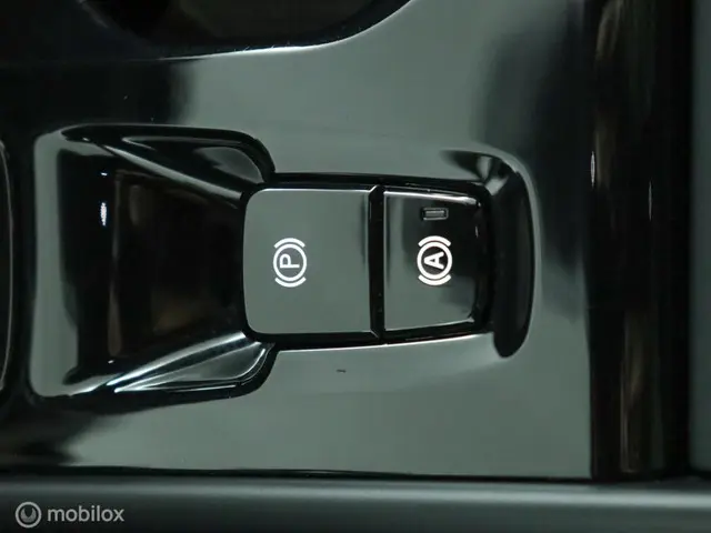 Volvo XC40 2.0 T4 R-Design 2019 Benzine 42