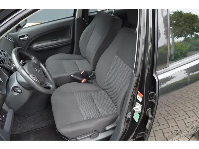 Suzuki Splash 1.0 VVT Comfort EASSS 2015 Benzine 12