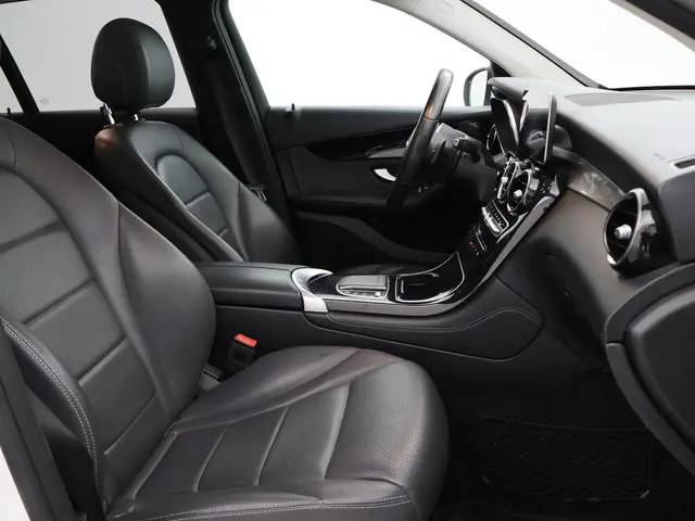 Mercedes-Benz GLC 200 AUT9 NIEUW MODEL 2019 Benzine 10