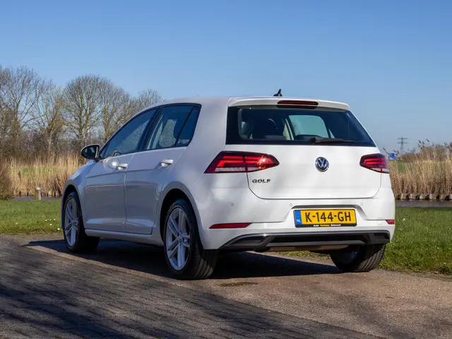 Volkswagen Golf 1.0 TSI Trendline 2019 Benzine 30