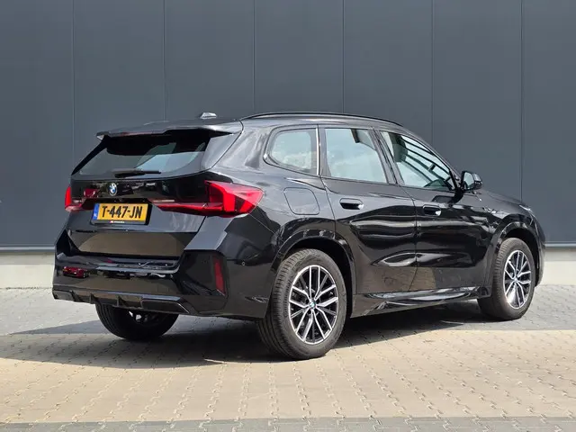 BMW X1 SDrive18i M-pakket/Camera/Navi/Cruise 2023 Benzine 5