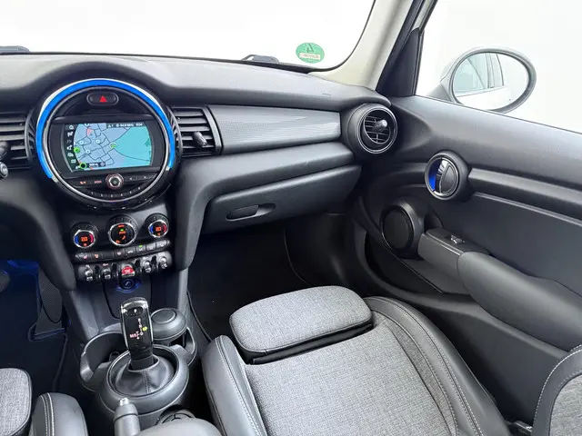 MINI Cooper Mini 1.5 Pepper 2019 Benzine 24