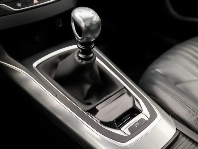 Peugeot 308 SW 1.2 PureTech Sport 2019 Benzine 11