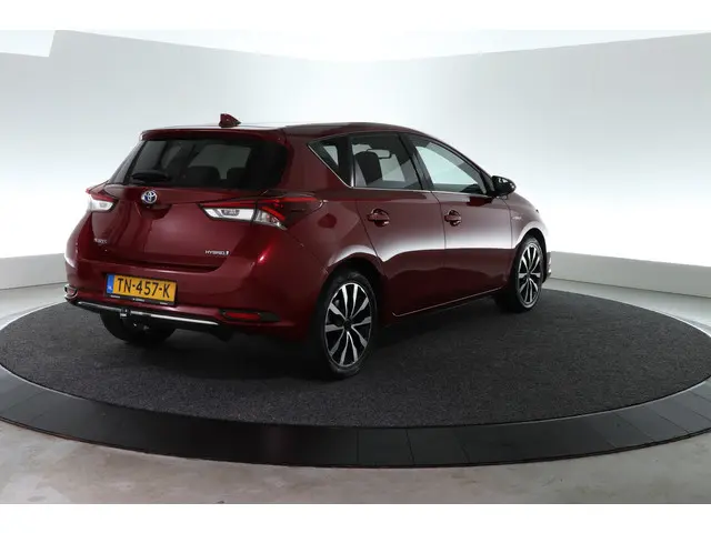 Toyota Auris 2