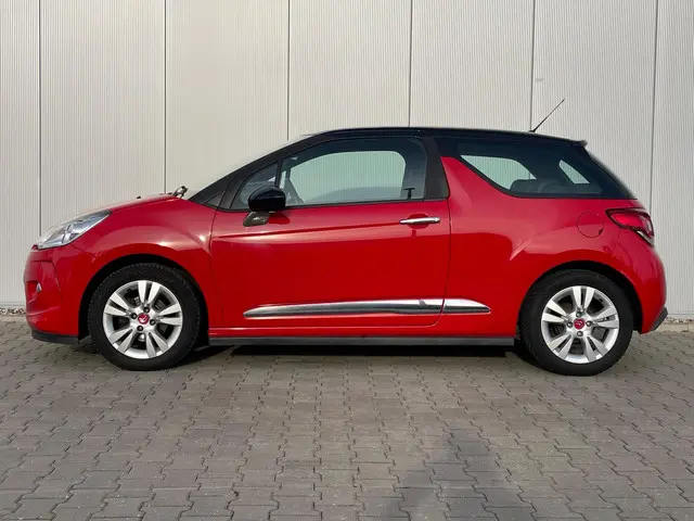 Citroën DS3 1.2 VTi Chic, airco, cruise. 2013 Benzine 2