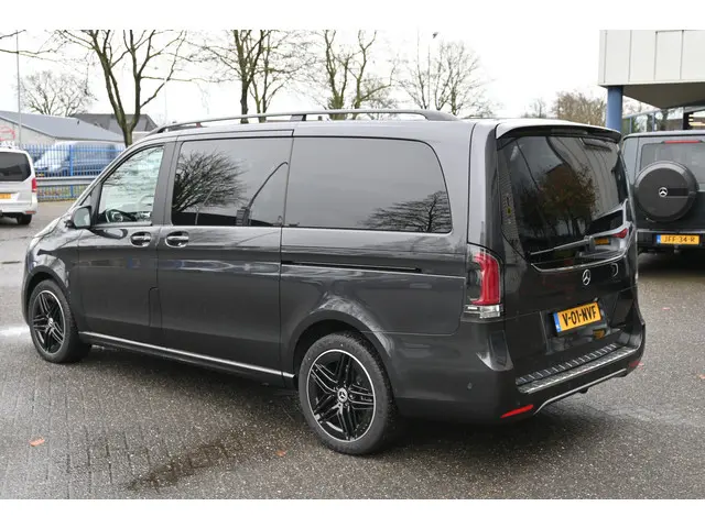 Mercedes-Benz V-Klasse 300d AMG L2 DC 2024 Diesel 15