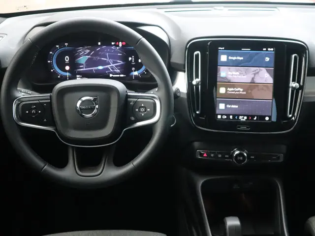 Volvo XC40 2.0 B4 Plus Dark 2025 Benzine 23