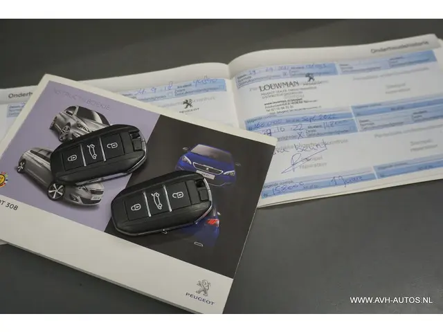 Peugeot 308 SW 1.2 e-THP Première 2014 Benzine 22