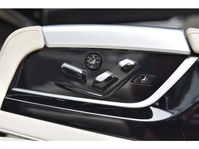BMW 7 Serie 740Li High Executive 2016 Benzine 43