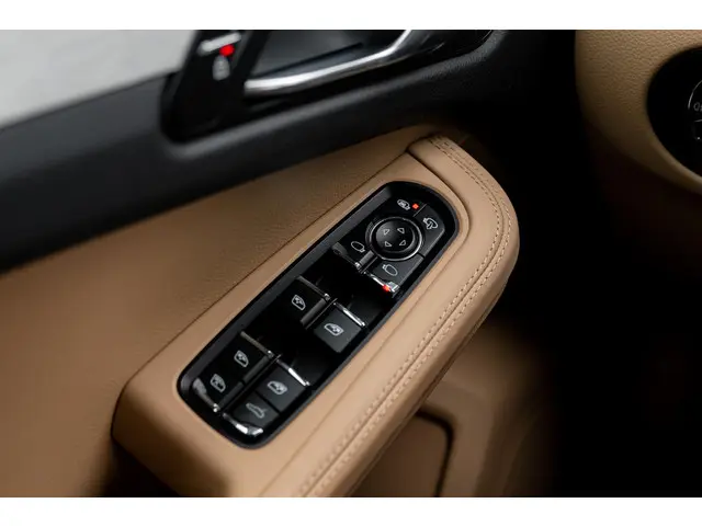 Porsche Macan S 2019 Benzine 11